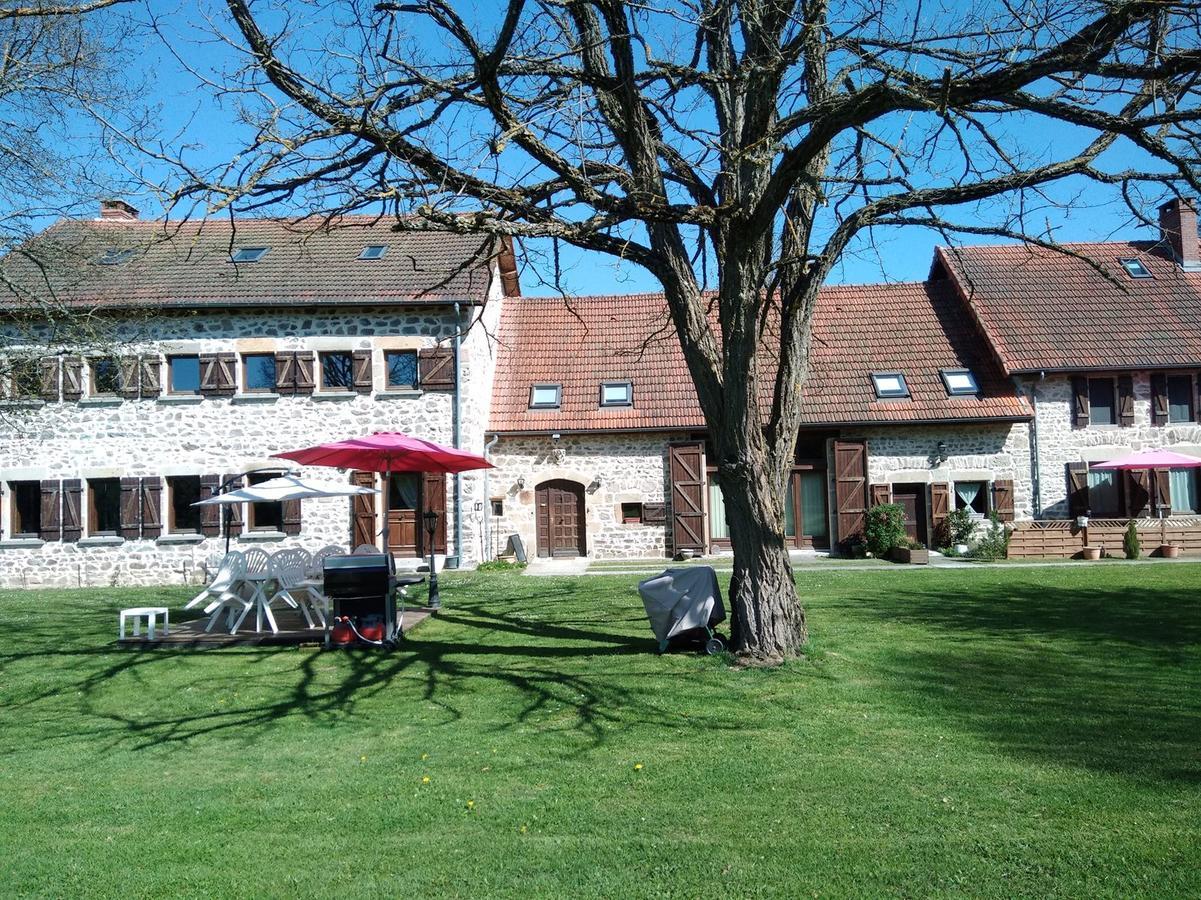 A L'Oree Du Parc Saint-Priest-des-Champs 外观 照片